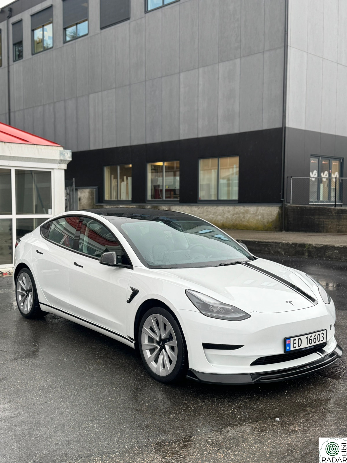 TESLA Model 3 Standard Range Plus RWD.  Ny EU control til 2027