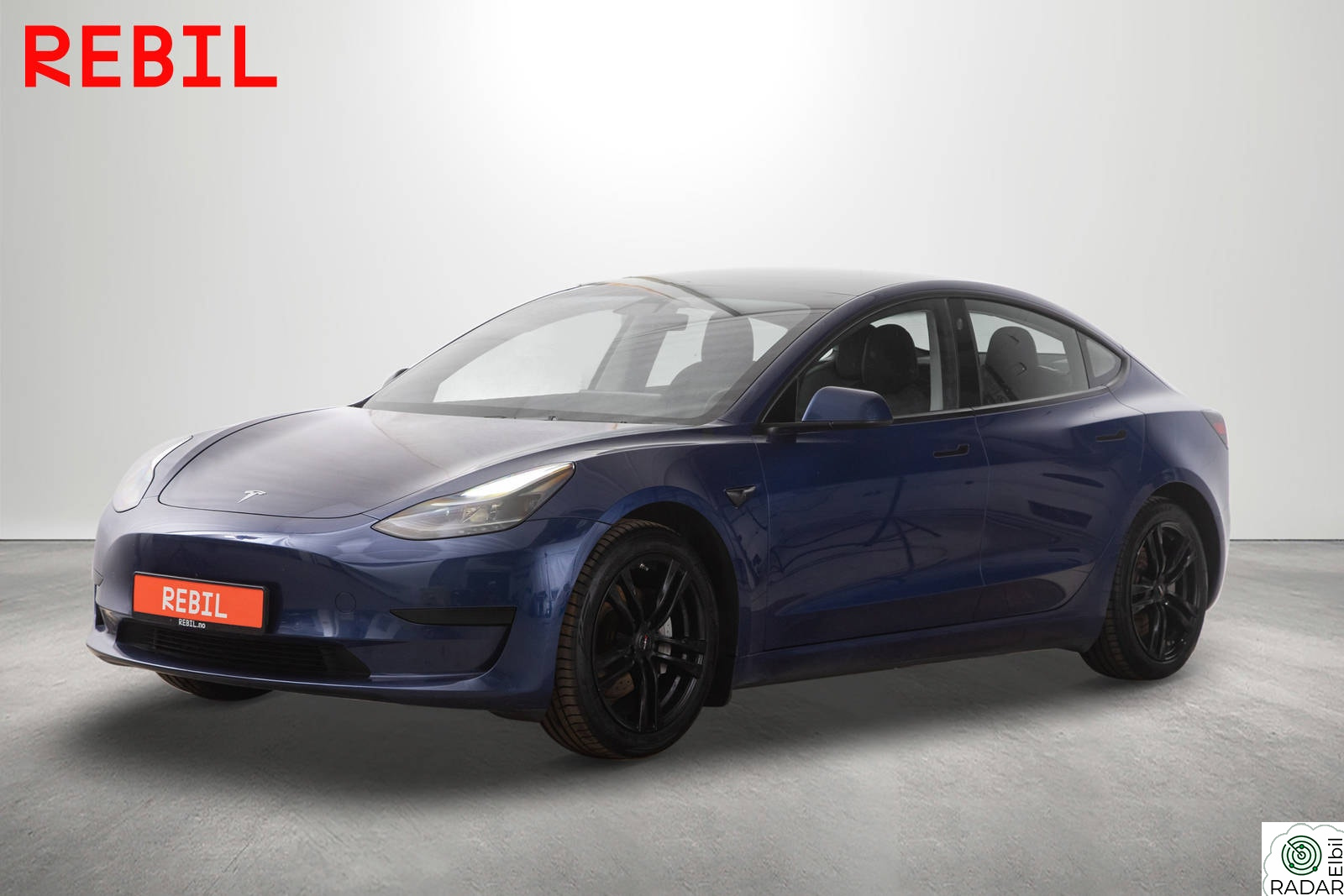 TESLA Model 3 448km(WLTP)/SR+/MCU2/AP/Navi/R.kam/Pano/Memory/V.pumpe