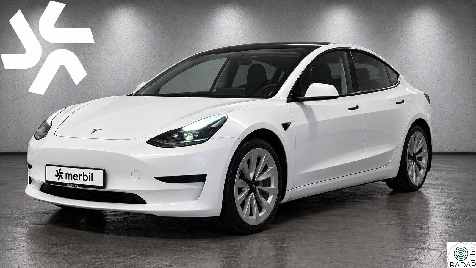 TESLA Model 3 Standar Plus| H.feste| Autopilot| Panorama| 92SoH|