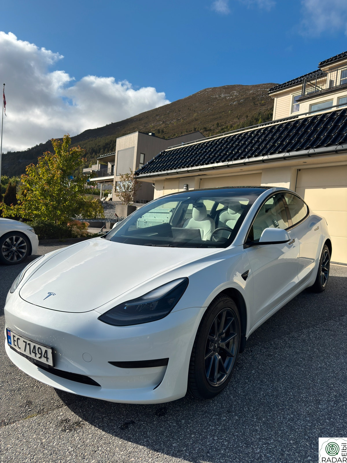 TESLA Model 3 Standard Range Plus RWD