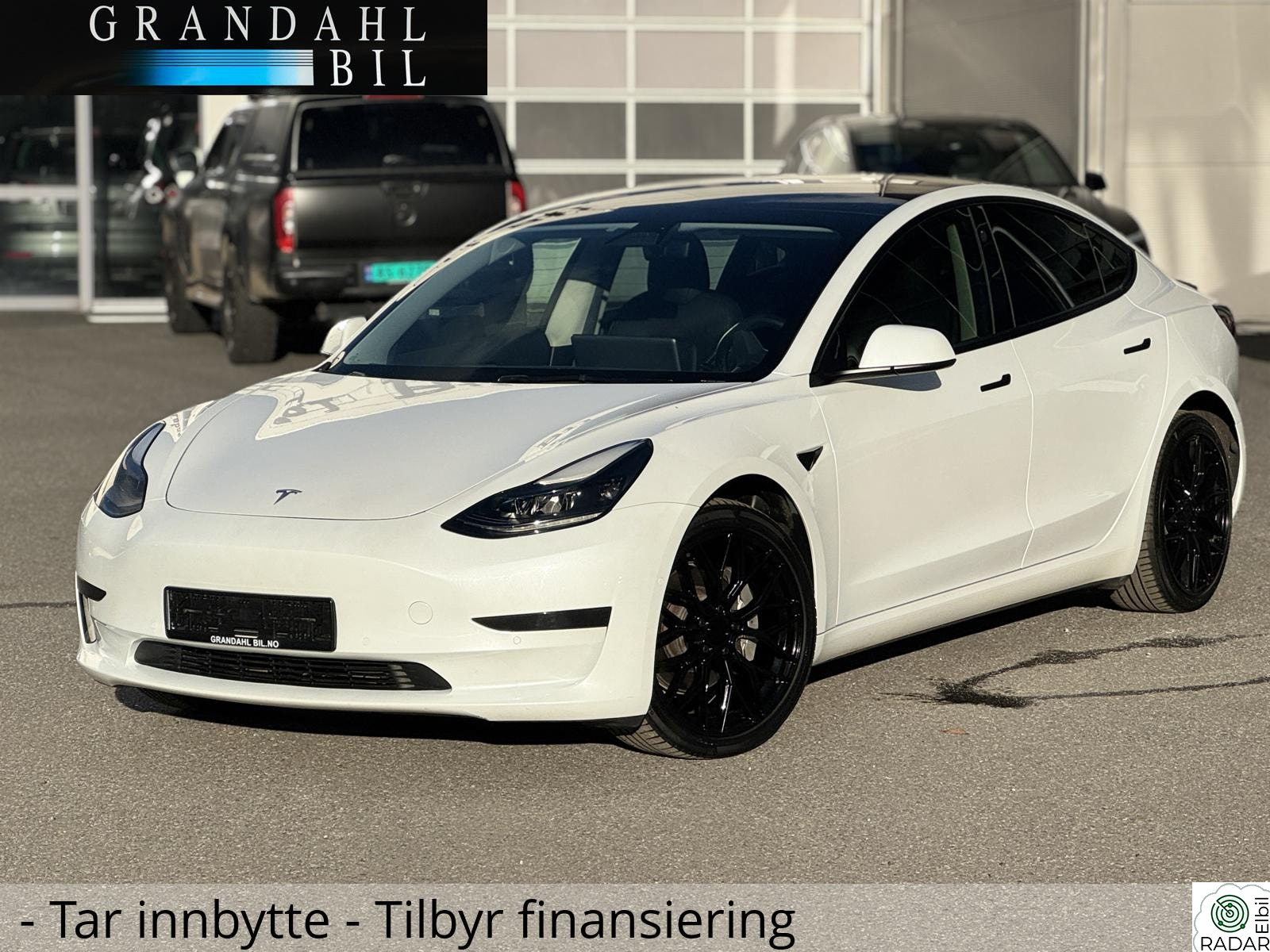 TESLA Model 3 SR + I Varme i ratt I Varmepumpe I Skinn I 19''