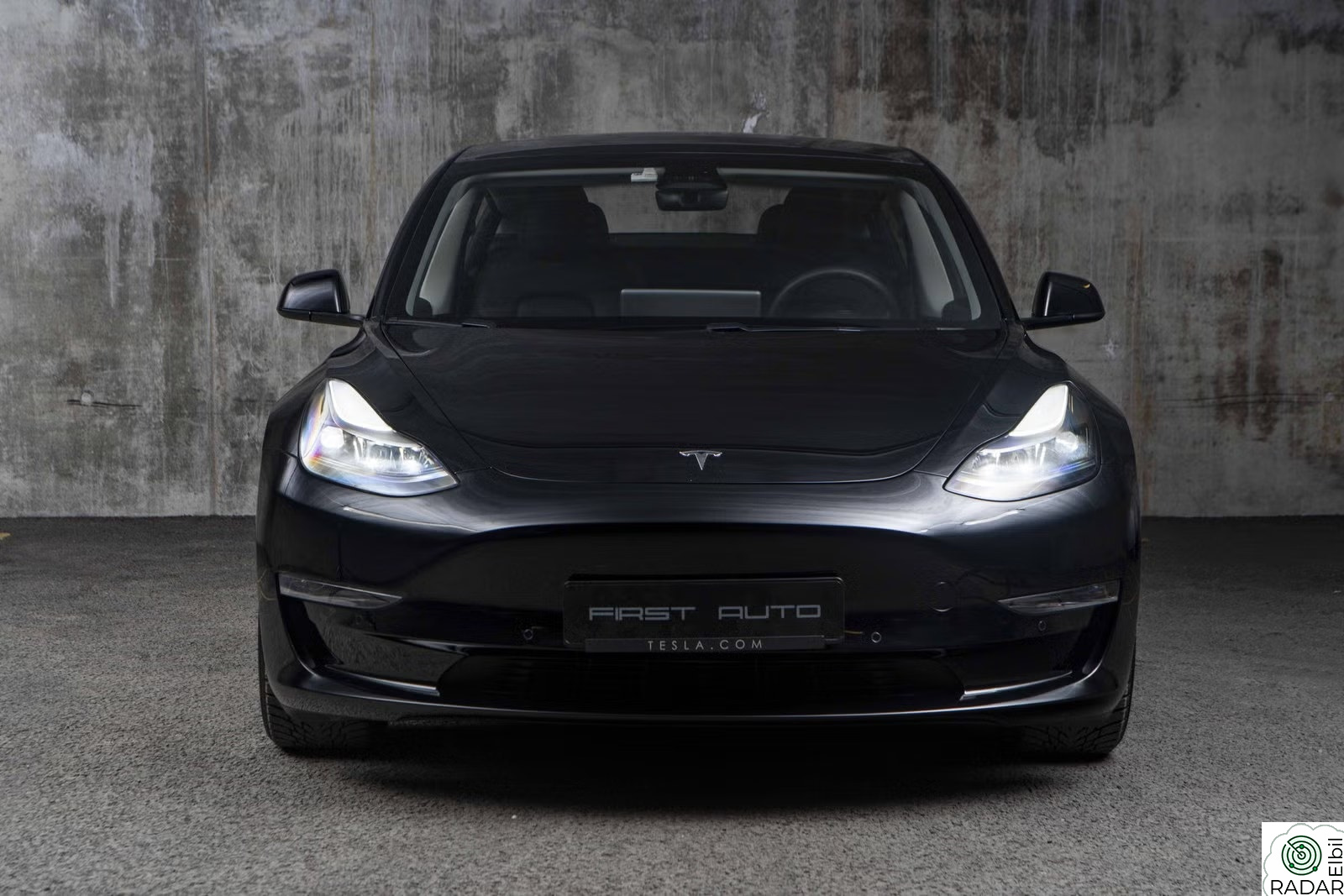 TESLA Model 3 Standard Range Plus RWD 1 eier 2.700,-/MND