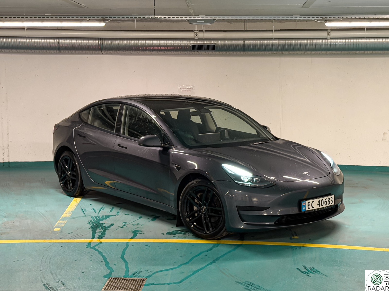 TESLA Model 3 Standard Range Plus RWD