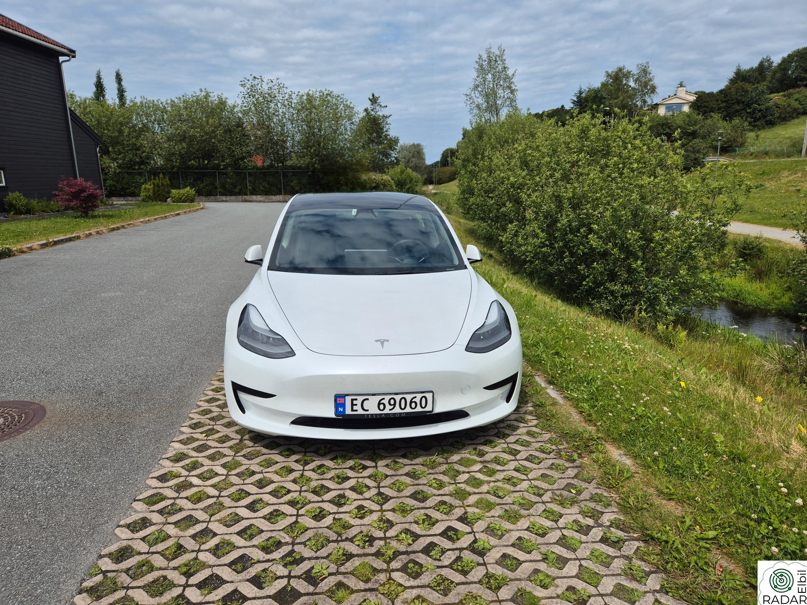 TESLA Model 3 Standard Range Plus RWD