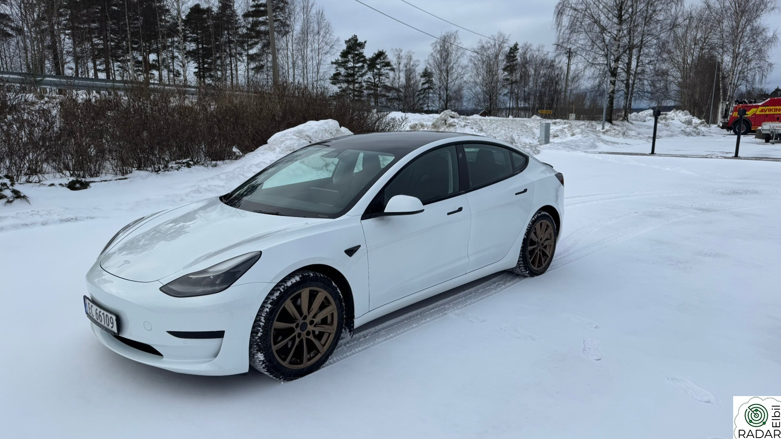 TESLA Model 3 Standard Range Plus RWD