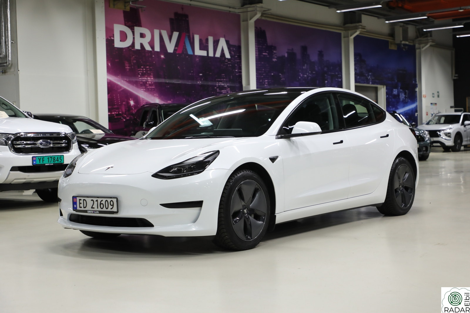 TESLA Model 3 Standard Range Plus RWD/ACC/SKINN/EL.SETER