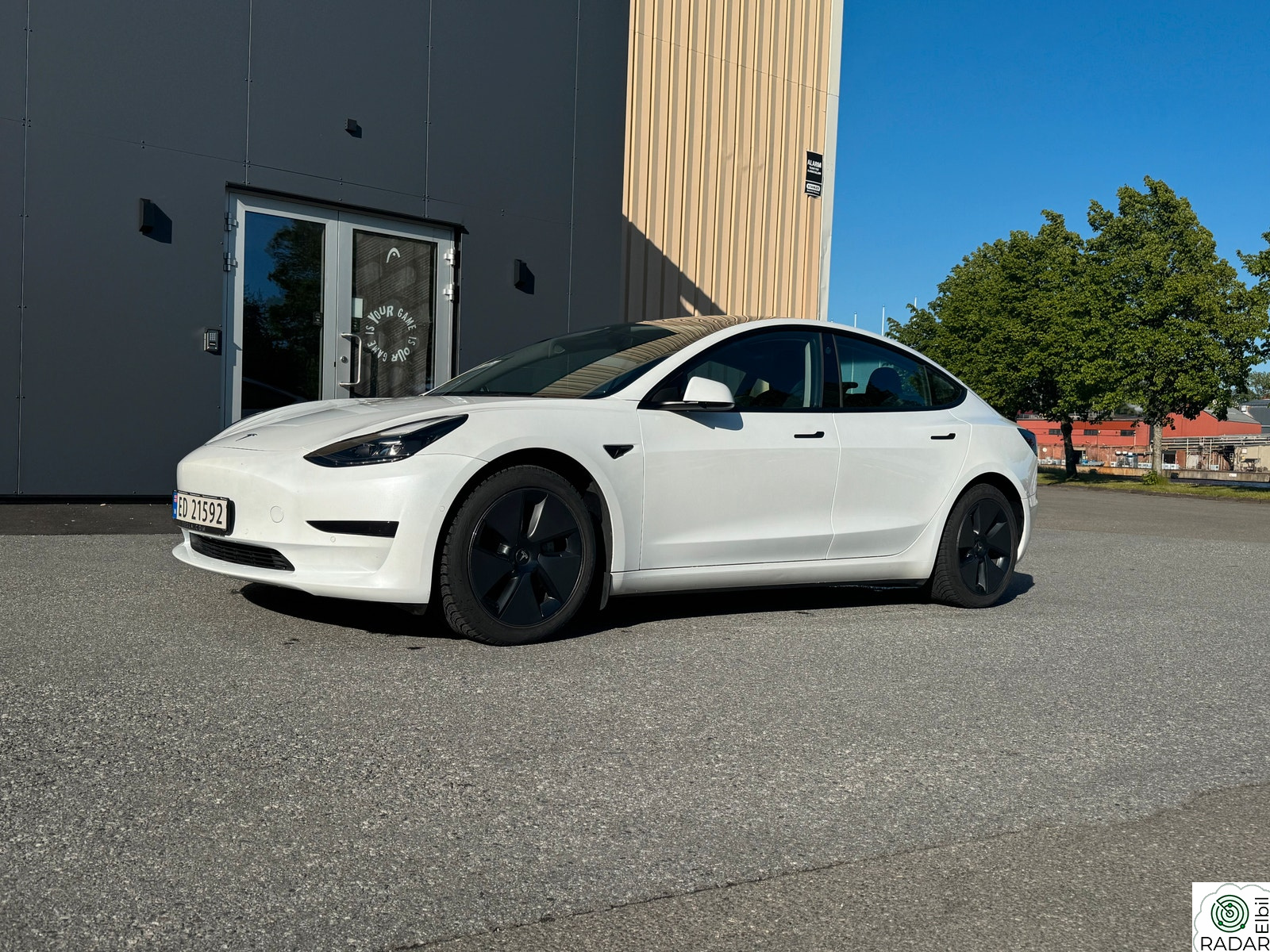 TESLA Model 3 Standard Range Plus RWD