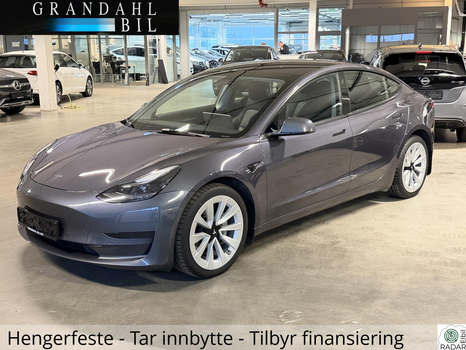 TESLA Model 3 SR + I Varme i ratt I Varmepumpe I Skinn I Tar innbytte