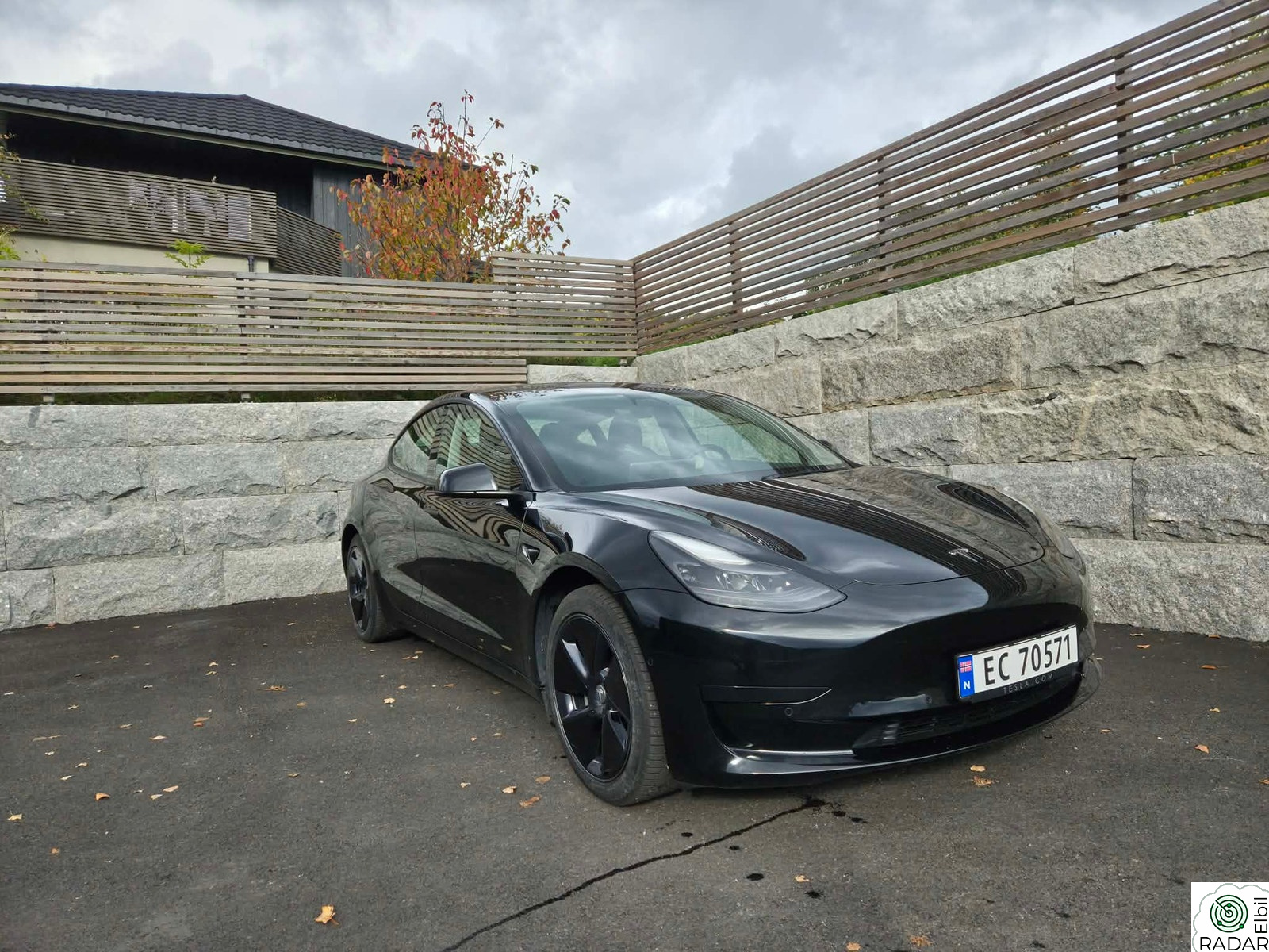 TESLA Model 3 Standard Range Plus RWD