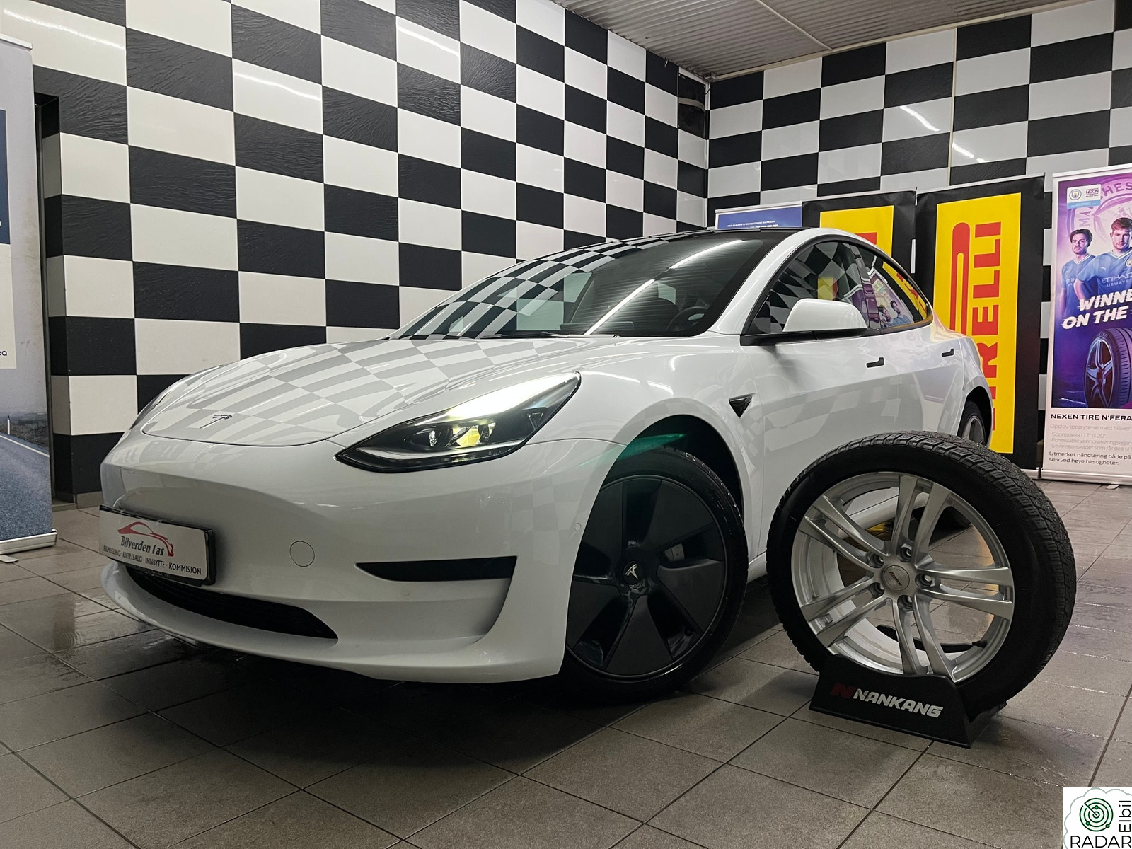 TESLA Model 3 SR+*RWD*FACELIFT*NORSK*1-EIER*LAV KM*FREMSTÅR SOM NY++
