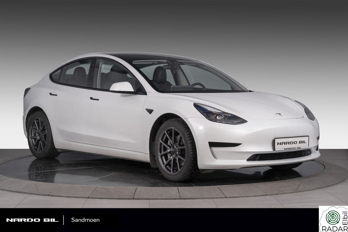 TESLA Model 3 Standard Range Plus