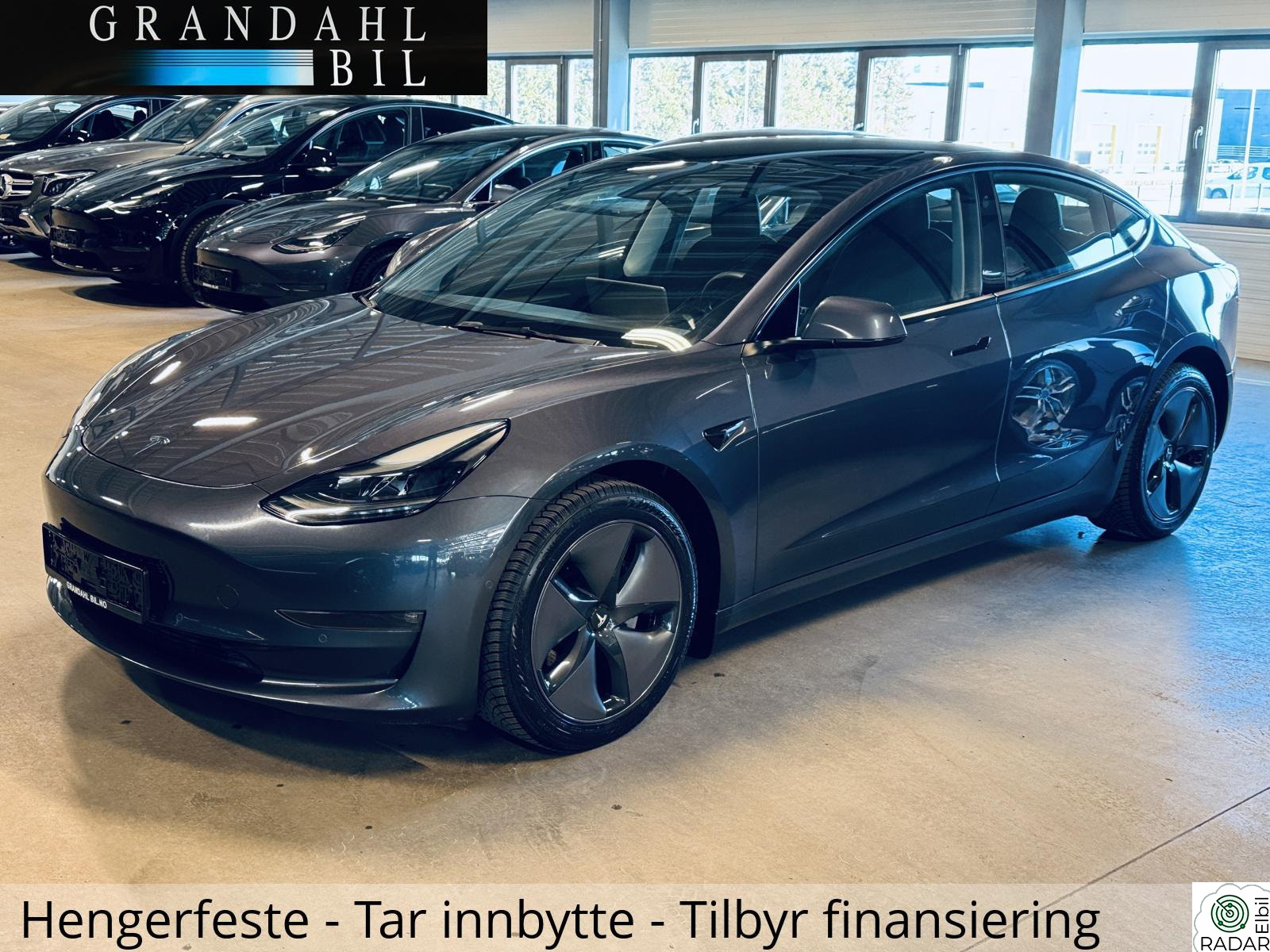 TESLA Model 3 SR + - Varmepumpe - Hengerfeste - Varme i ratt