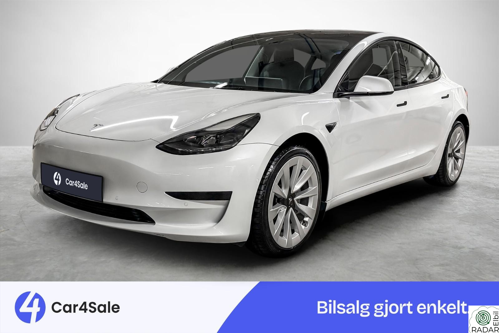 TESLA Model 3 SR+ 448km / Krok / Autopilot / V.Pumpe / S+V / 1 Eier +
