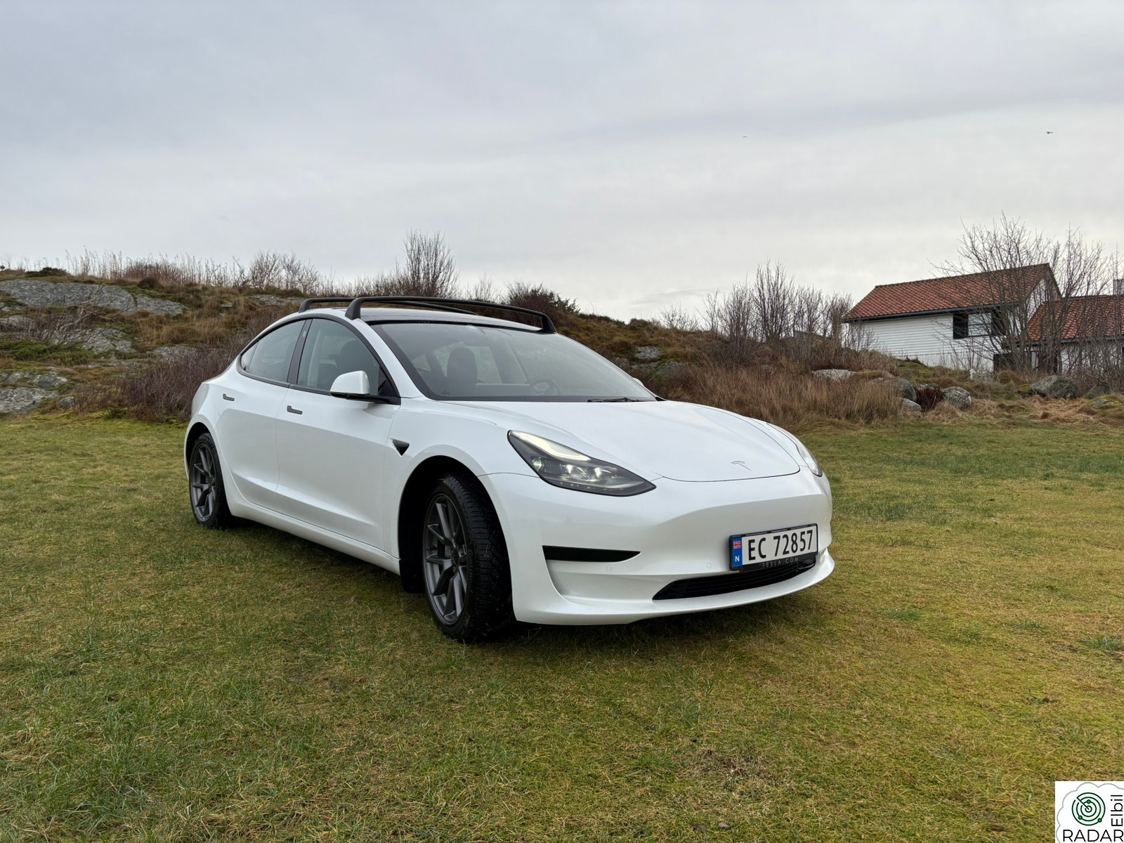 TESLA Model 3 SR+, krok, gode sommer/vinterdekk, Coating mm