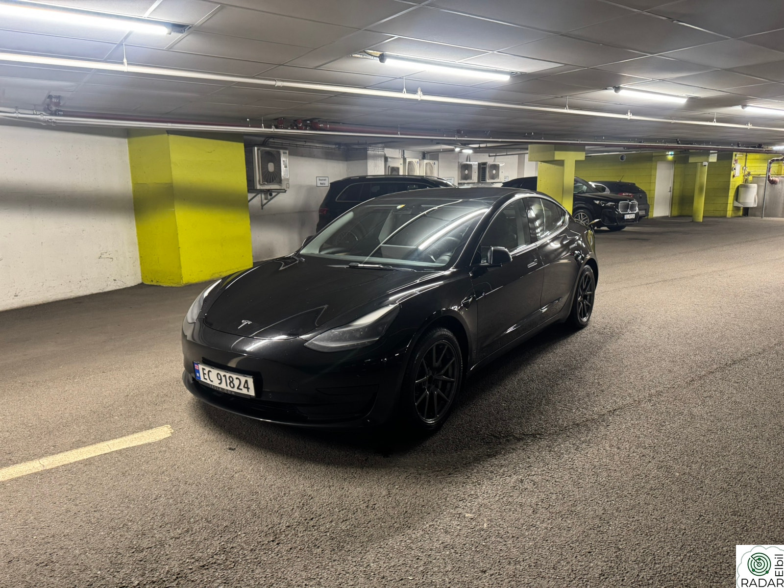 TESLA Model 3 Standard Range Plus RWD