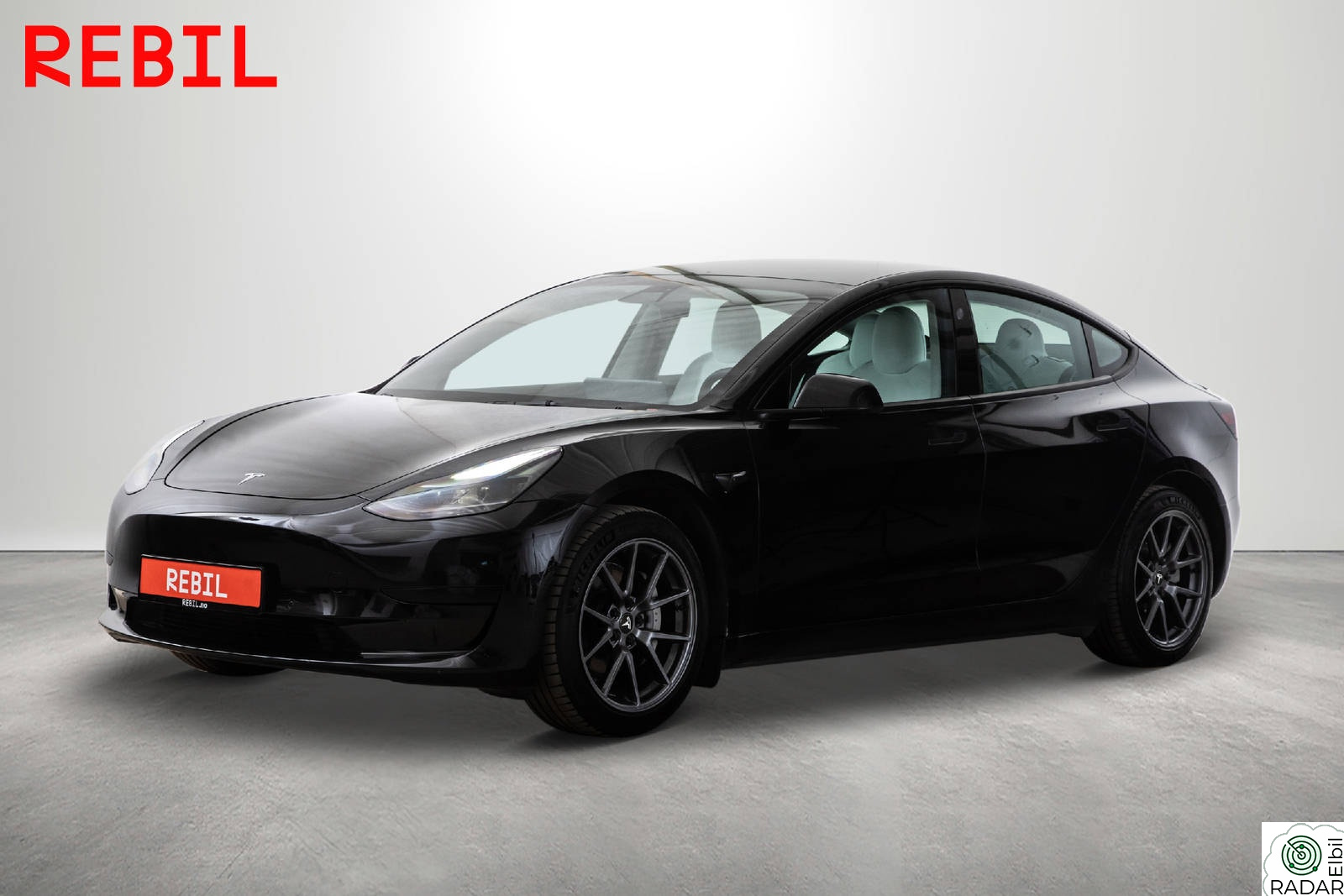 TESLA Model 3 448km(WLTP)/SR+/AP/Navi/R.kam/Pano/Memory/Skinn