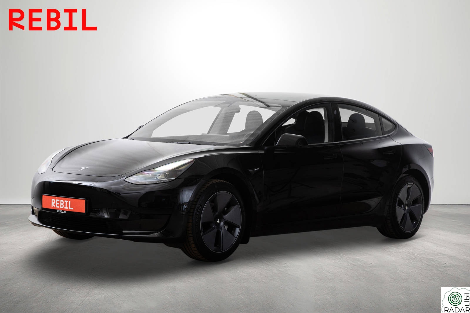 TESLA Model 3 448km(WLTP)/SR+/MCU2/AP/Navi/R.kam/Pano/Memory/V.pumpe