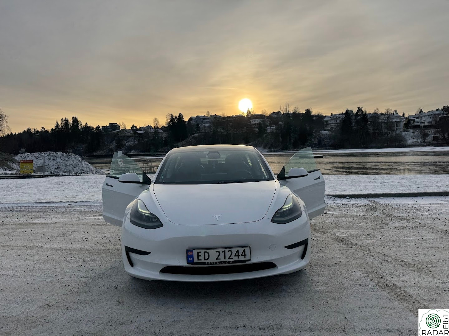 TESLA Model 3 Standard Range Plus RWD
