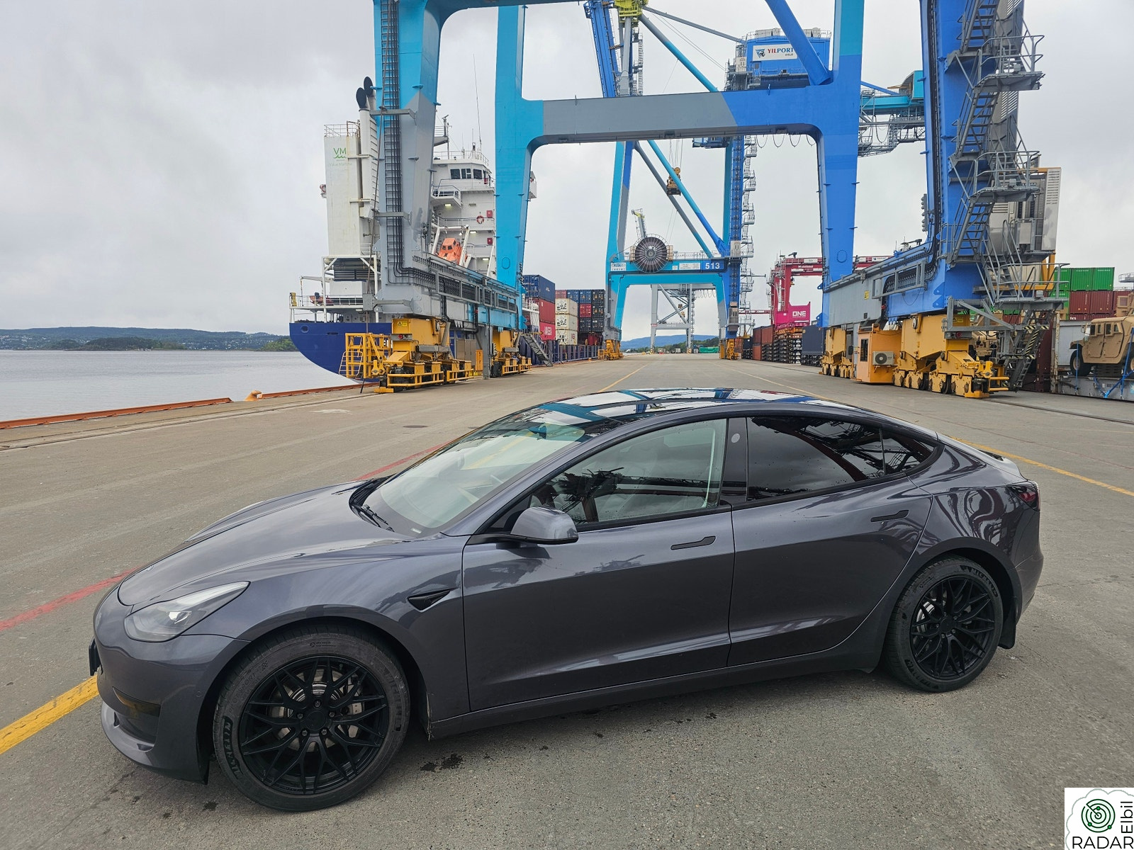 TESLA Model 3 Standard Range Plus RWD