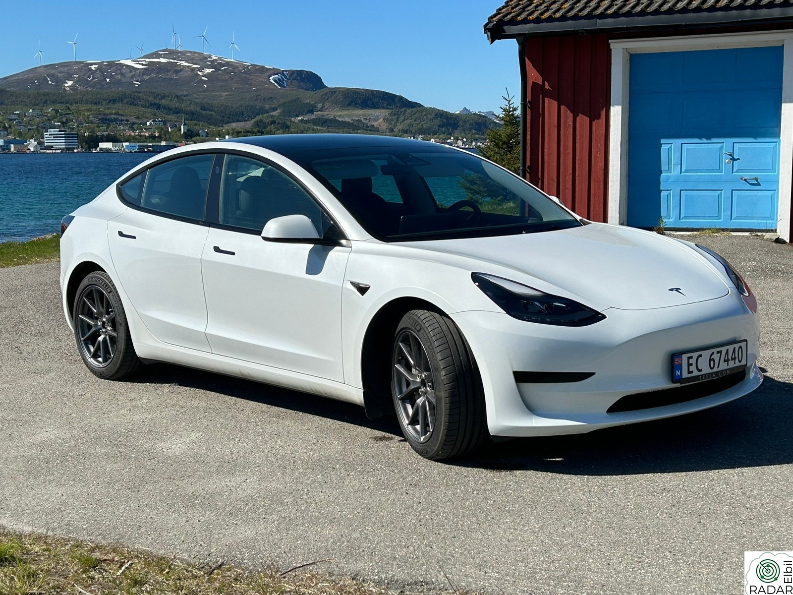 TESLA Model 3 Standard Range Plus RWD