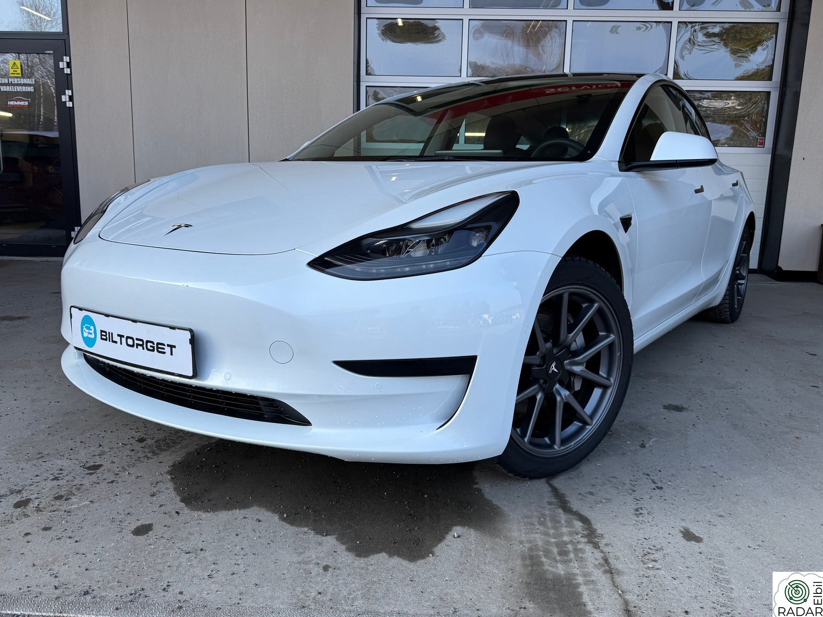 TESLA Model 3 Standard Range Plus RWD/ Hengerfeste/Nylig Eu-godkjent