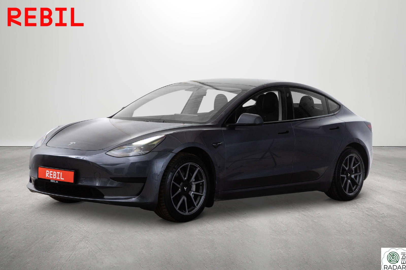 TESLA Model 3 448km(WLTP)/SR+/MCU2/AP/Navi/R.kam/Pano/Memory/V.pumpe