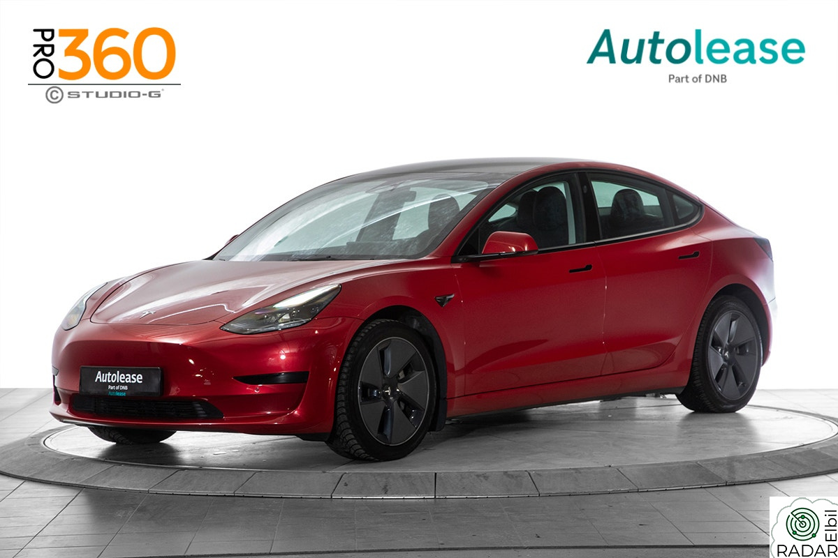 TESLA Model 3 Standard Range Plus RWD, ACC Navi Premium Interiør,