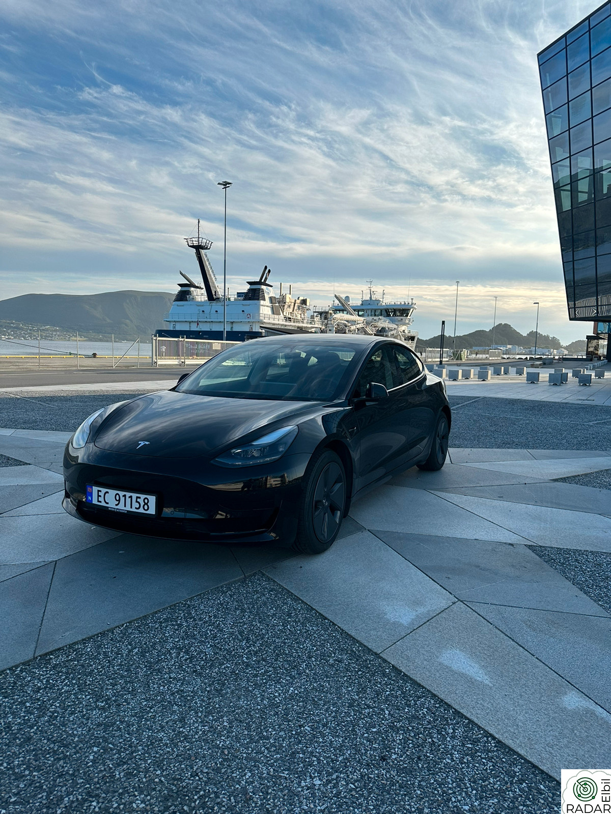 TESLA Model 3 Standard Range Plus RWD