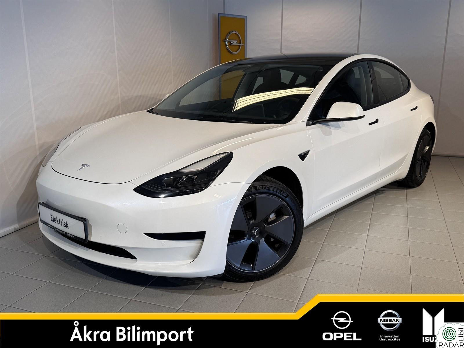 TESLA Model 3 RWD Standard Range *VRAKPANT*