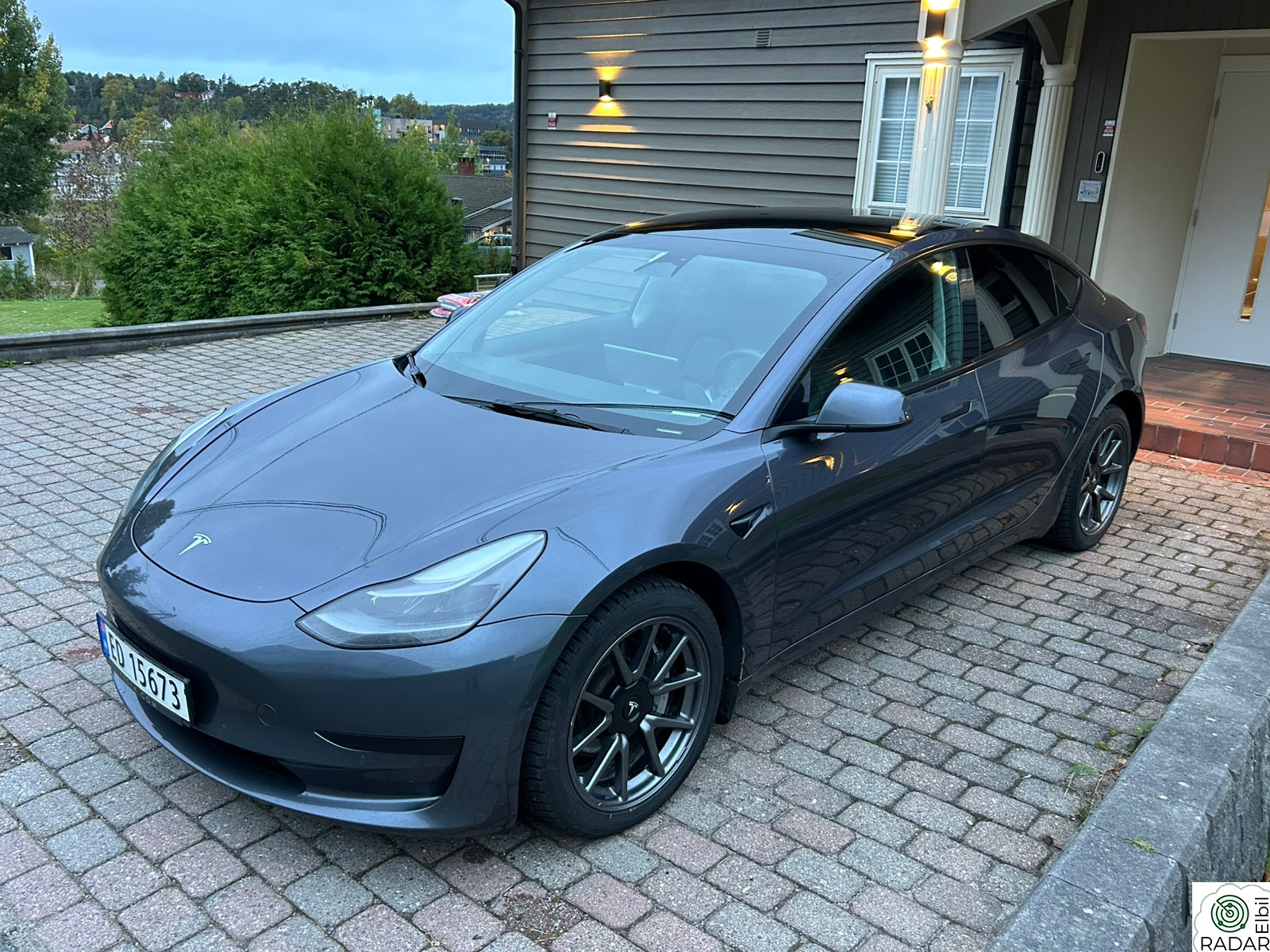 TESLA Model 3 Standard Range Plus RWD