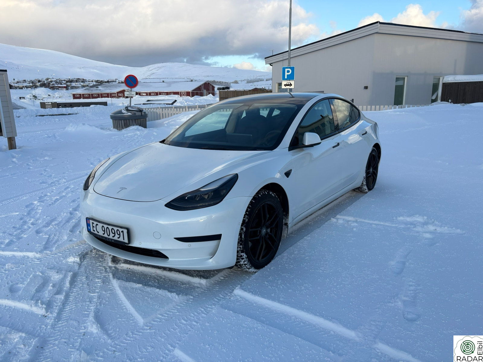 TESLA Model 3 Standard Range Plus RWD