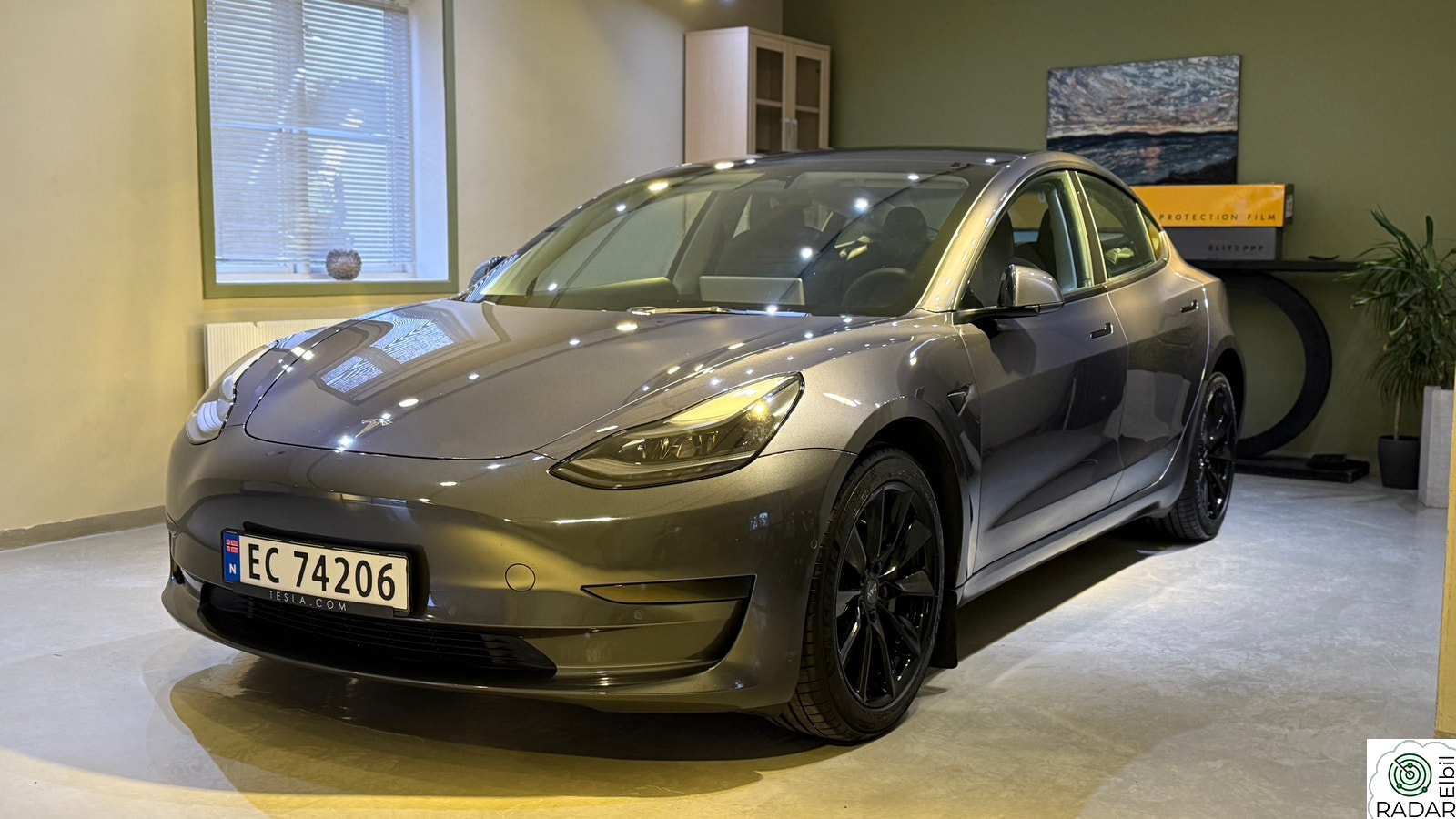 TESLA Model 3 Tesla Model 3 SR+ LFP, Varmepumpe, Tilhengerfeste