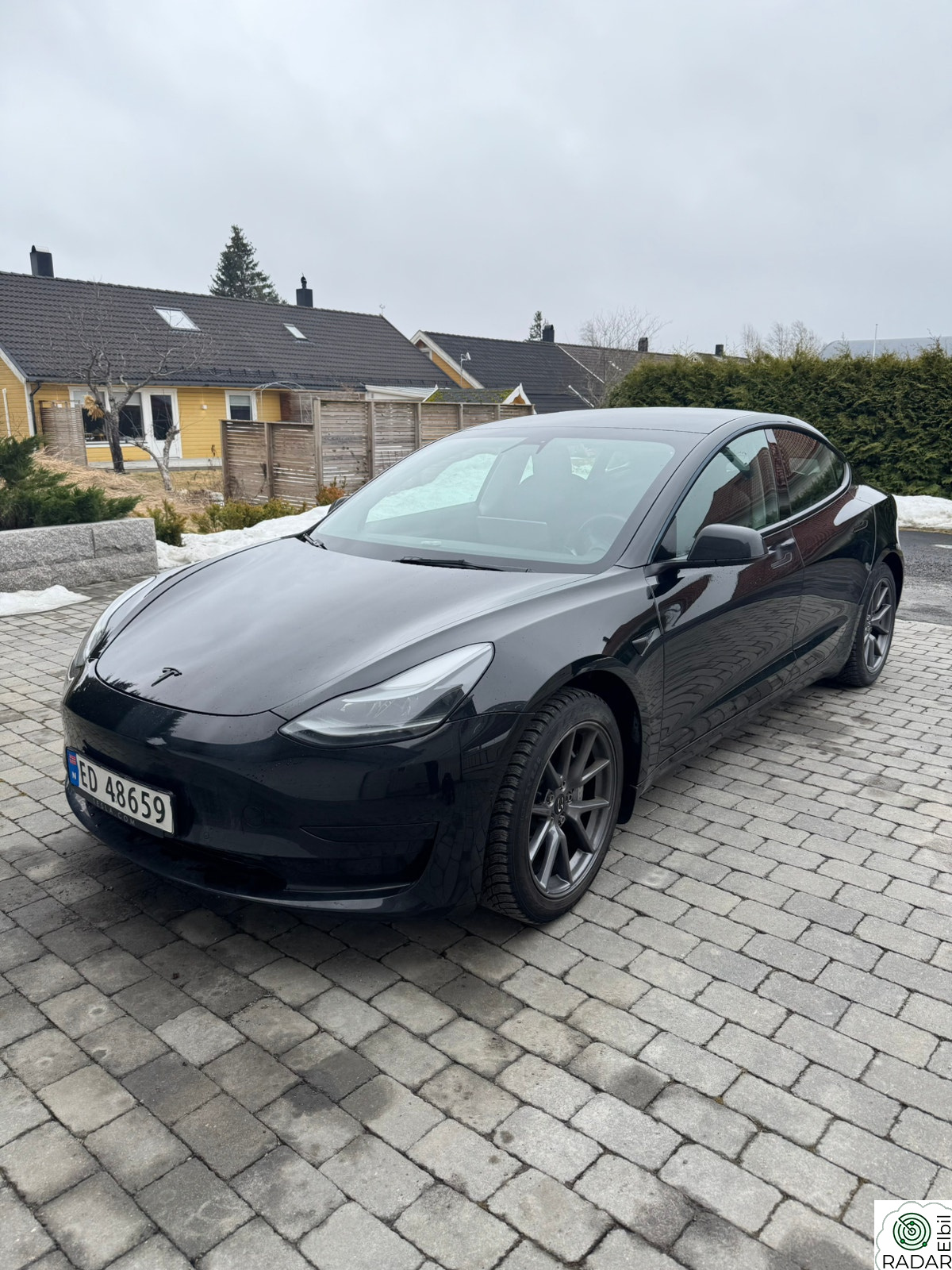 TESLA Model 3 Standard Range Plus RWD
