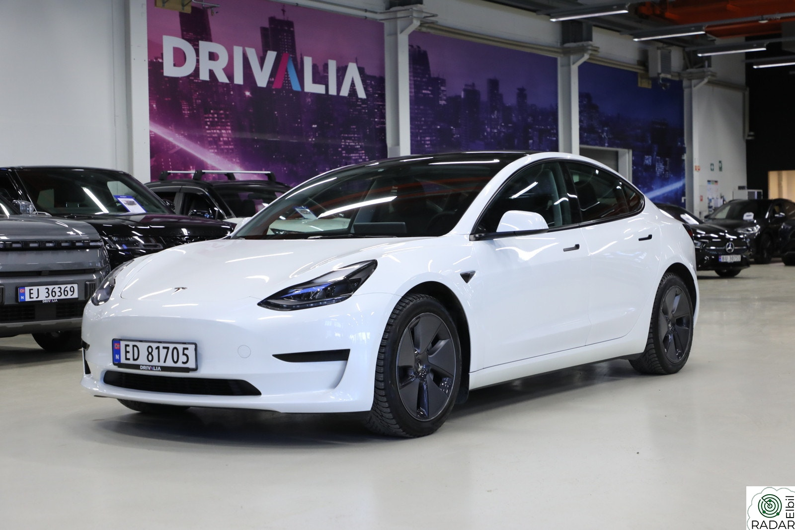 TESLA Model 3 SR RWD 283HK/Enhanced Autopilot/Skinn/Ledlys