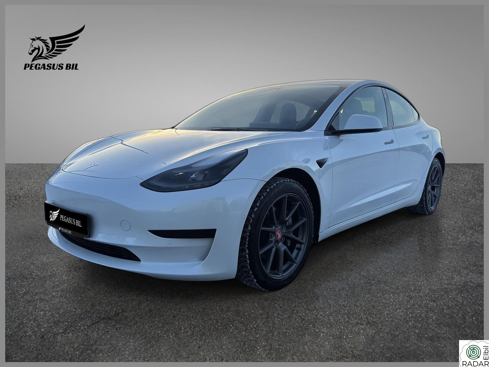 TESLA Model 3 Standard Range RWD/Autopilot /Dashcam/ Premium lyd