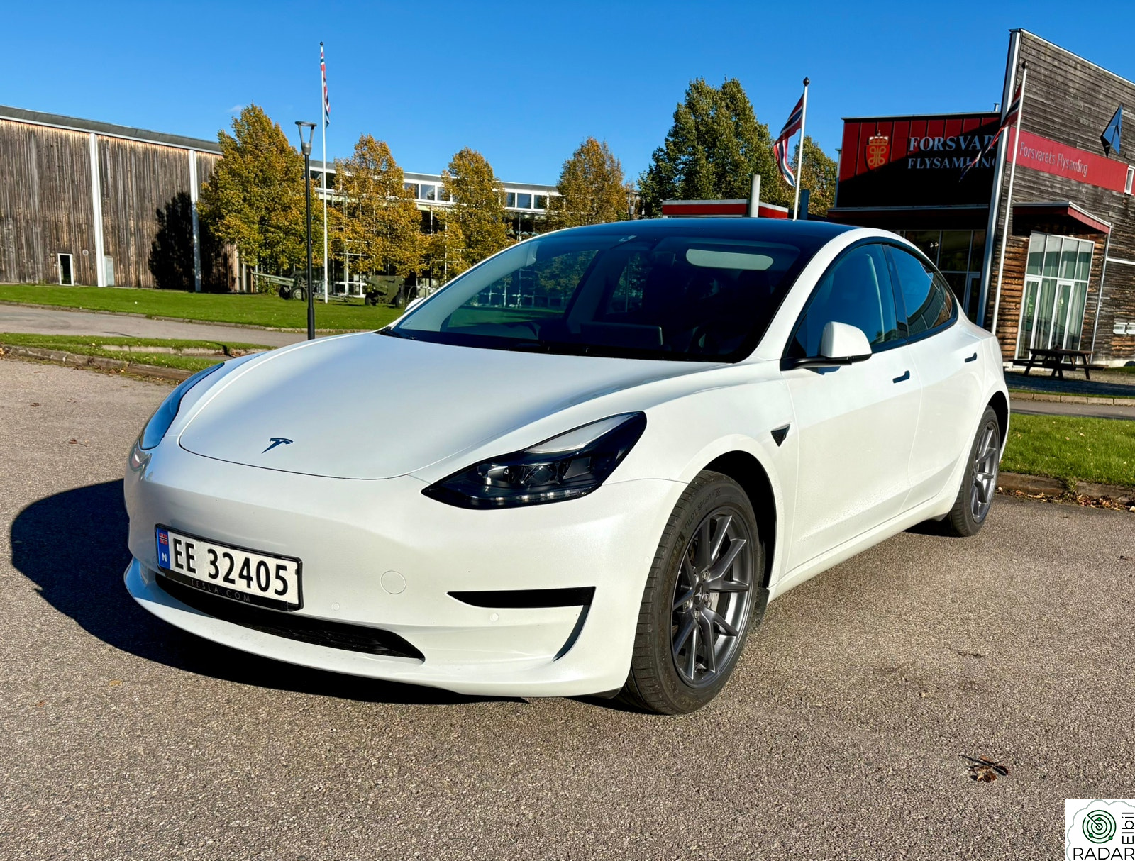 TESLA Model 3 RWD 283hk