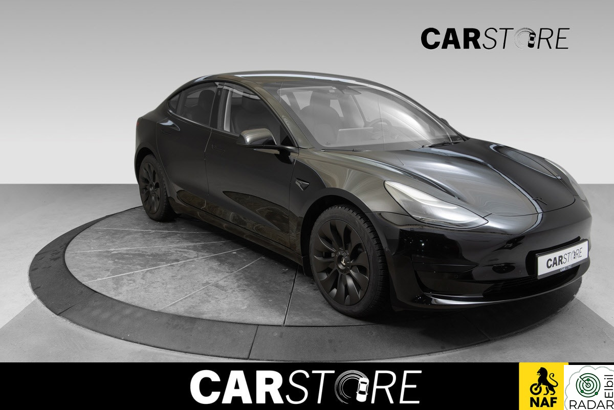 TESLA Model 3 RWD 283hk LAV KM/ACC/AutoPilot/Pano/Skinn/Navi/SR