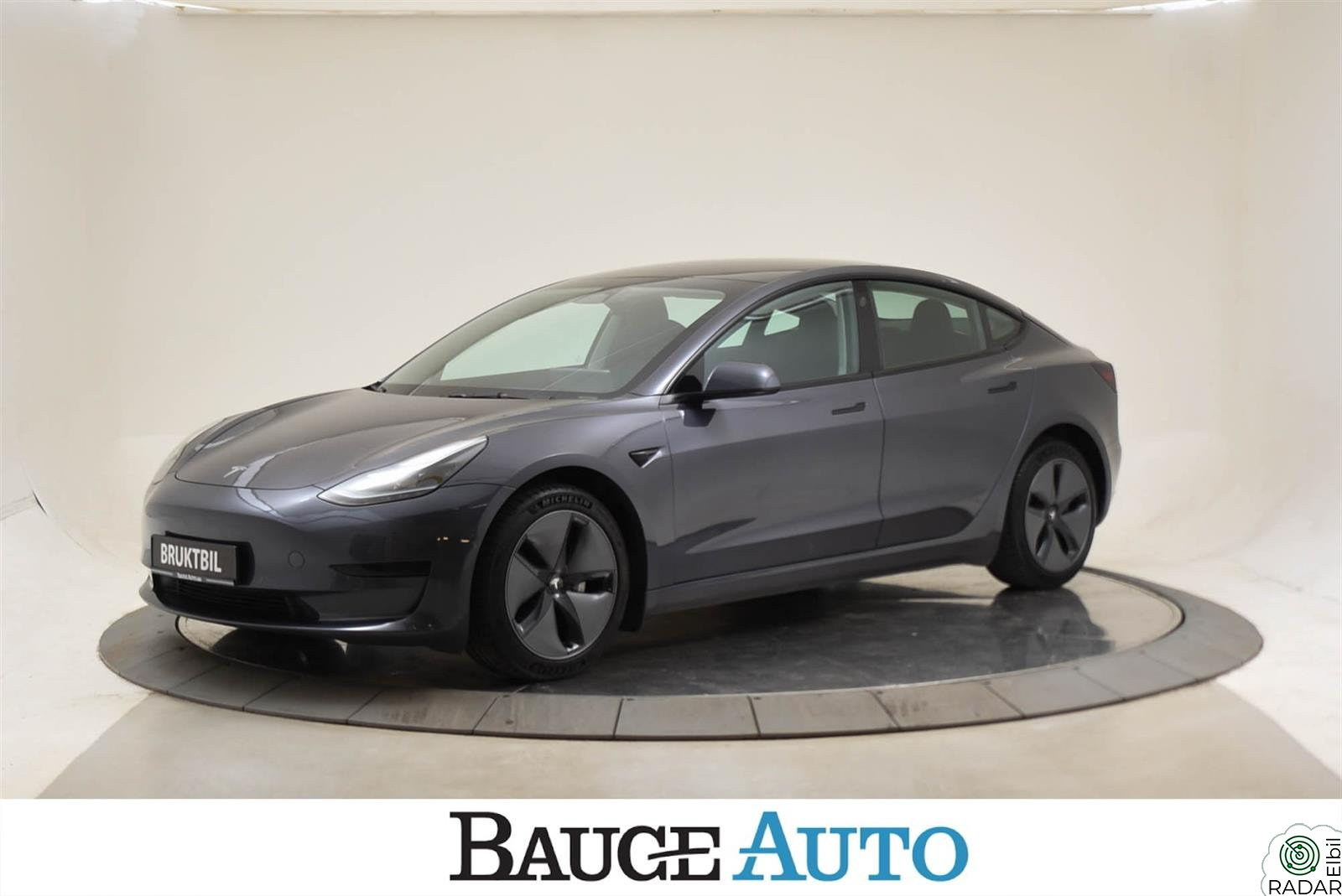 TESLA Model 3 1 eier/H.Feste/Panorama