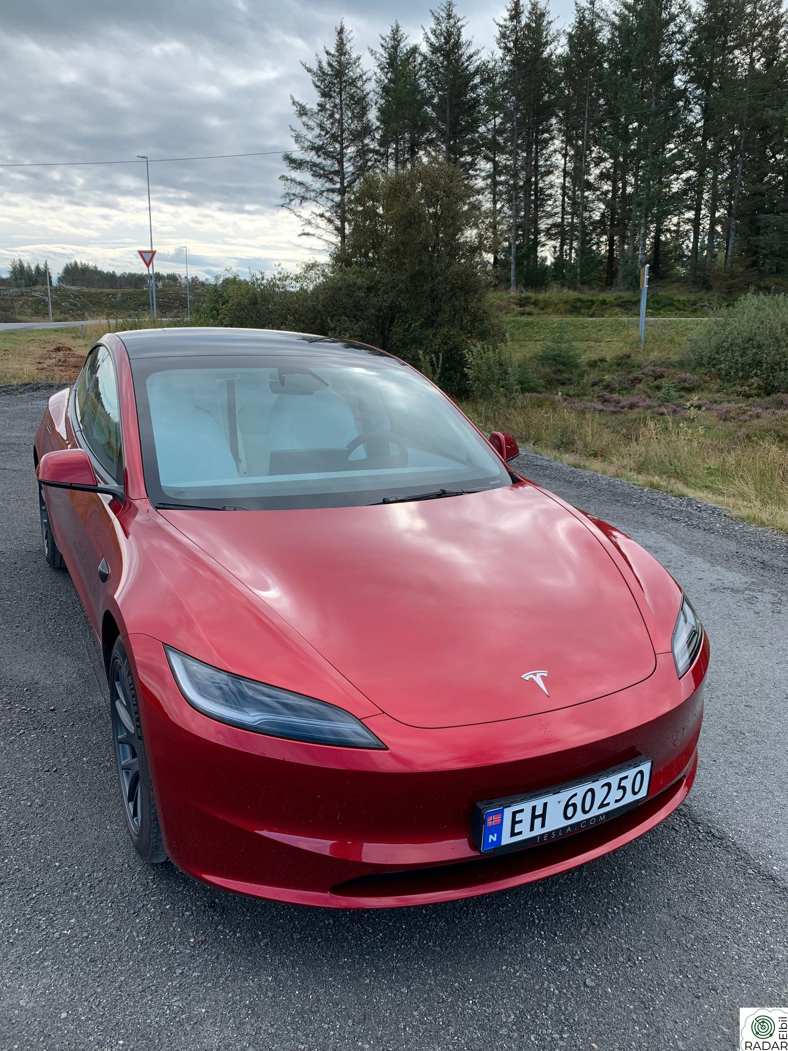 TESLA Model 3 RWD 513KM Highland