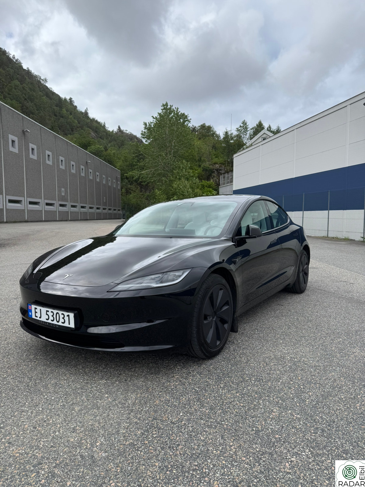 TESLA Model 3 RWD 283hk