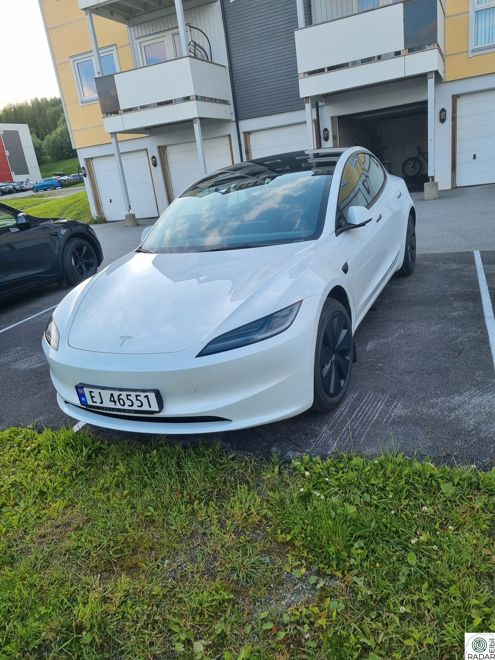 TESLA Model 3 RWD 283hk/513km/ventilerte seter/skjerm bak