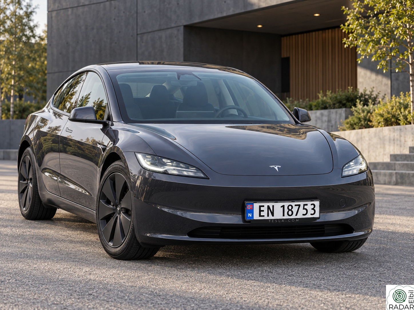 TESLA Model 3 RWD 283hk