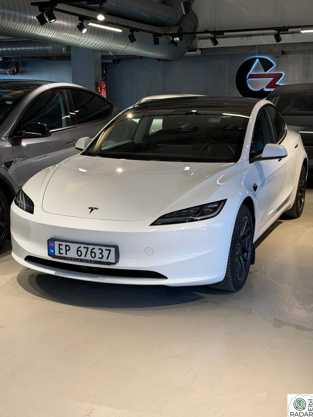 TESLA Model 3 SR RWD/VINTER/HIFI/SKINN/KAMERA/2026/S+V/INNBYTTE