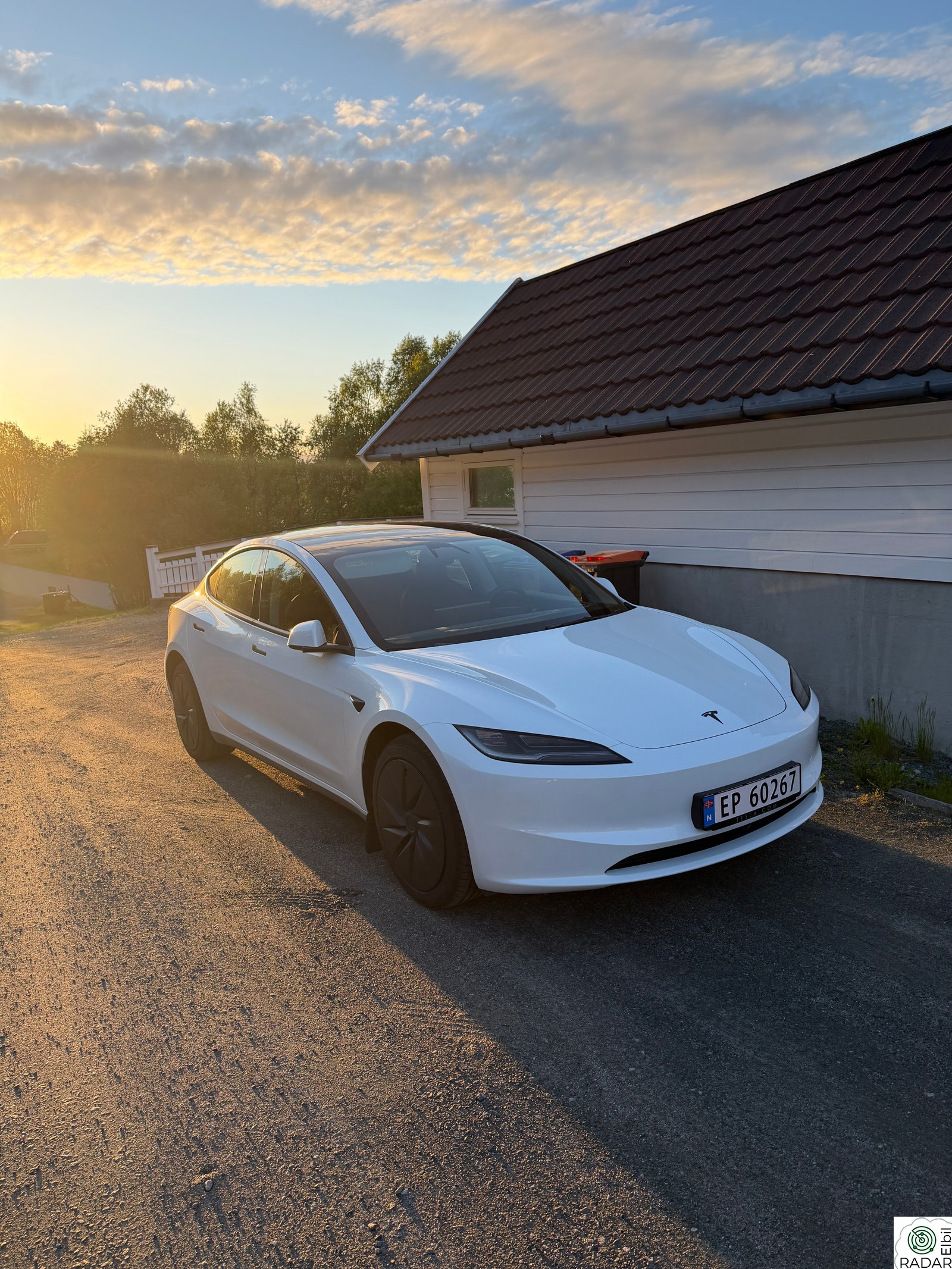 TESLA Model 3 RWD