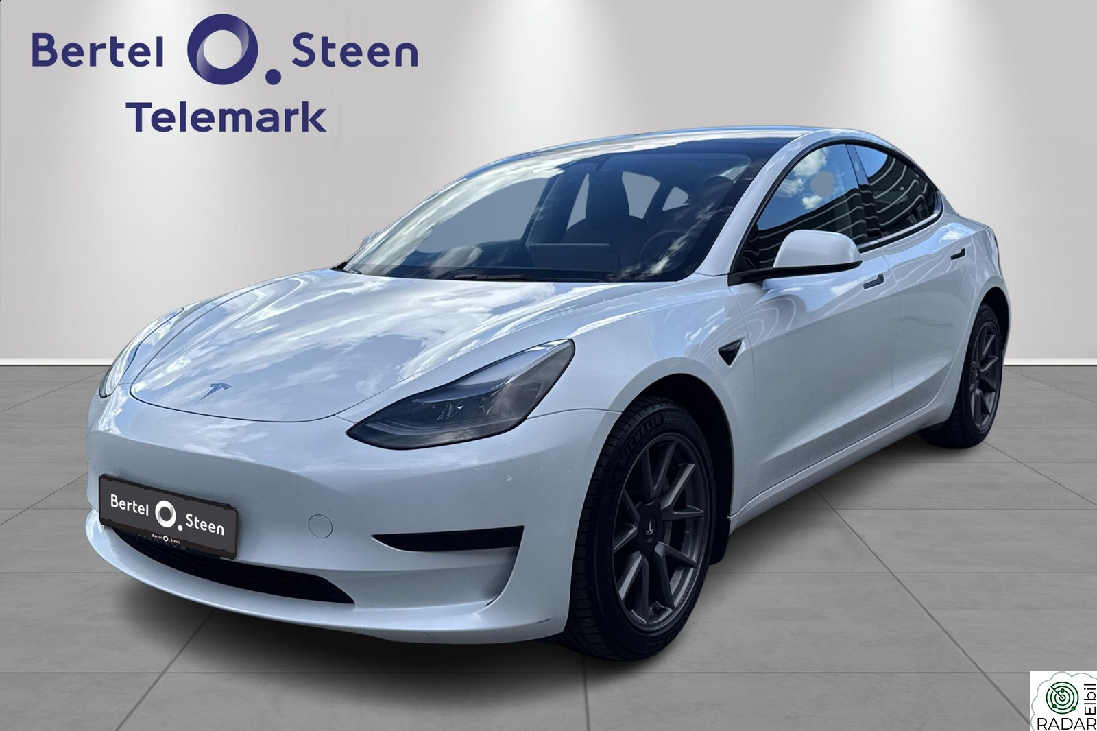 TESLA Model 3 Model 3