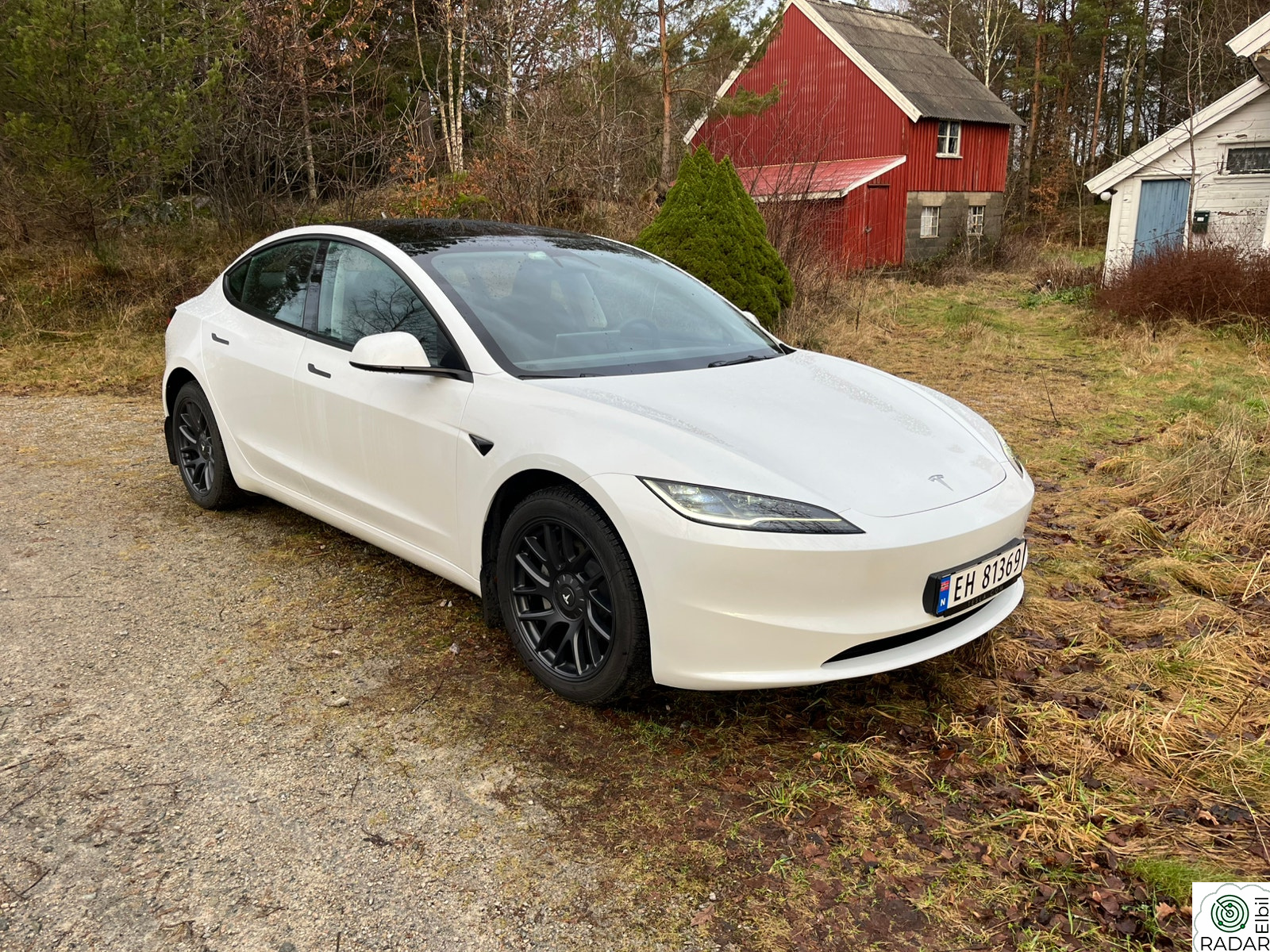 TESLA Model 3 RWD 283hk HENGERFESTE