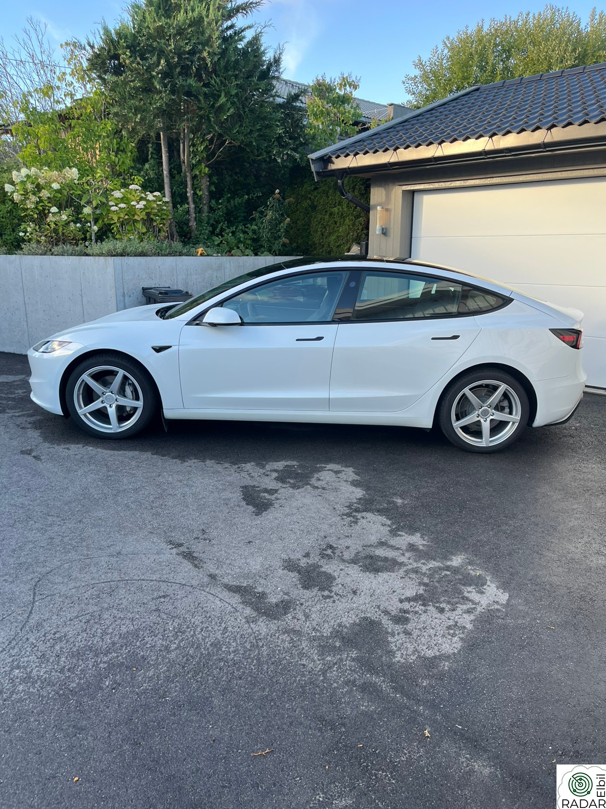 TESLA Model 3 Highland RWD 283hk, 513kM