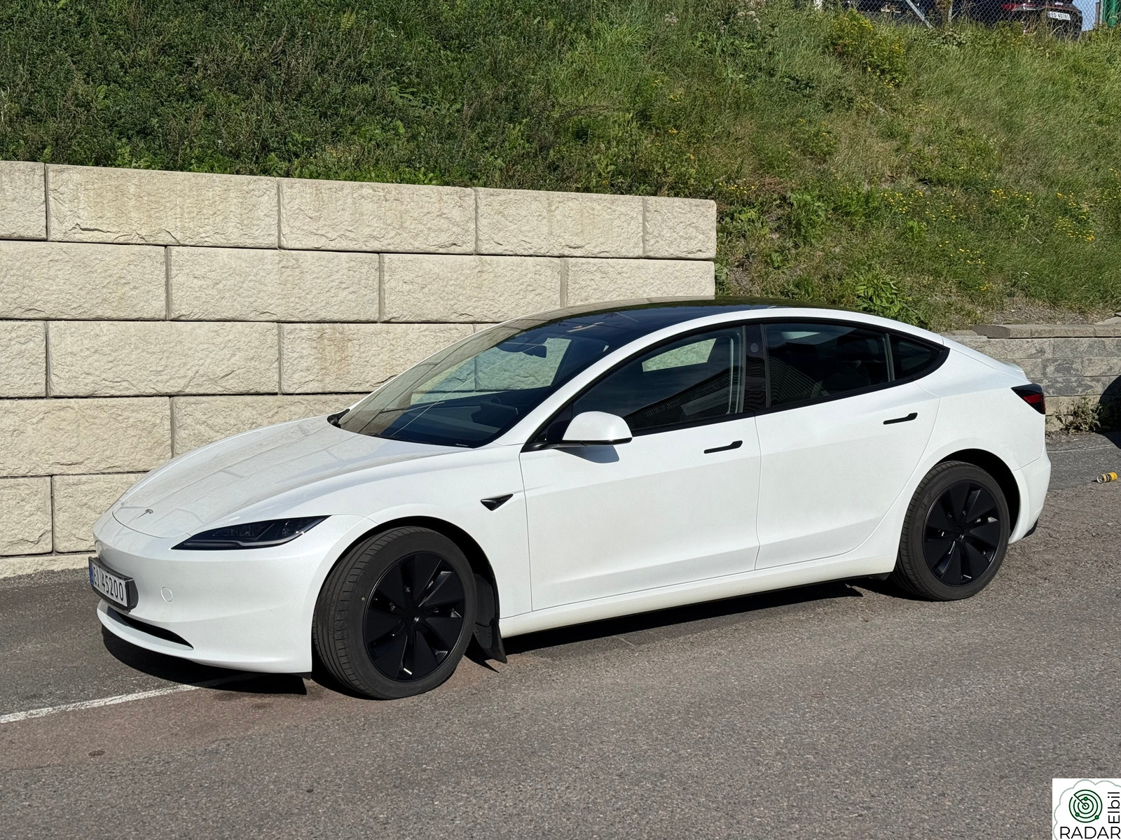 TESLA Model 3 RWD 283hk