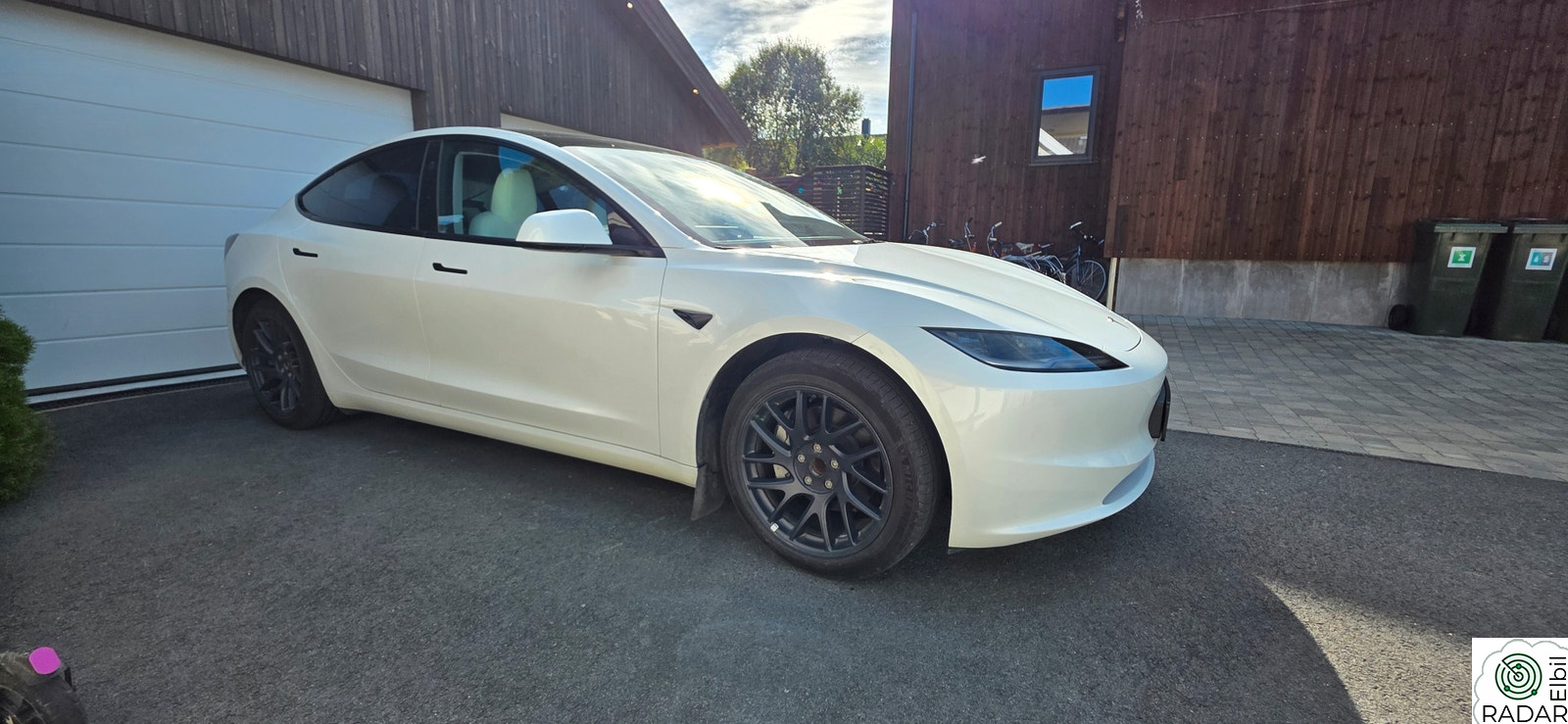 TESLA Model 3 RWD 283hk