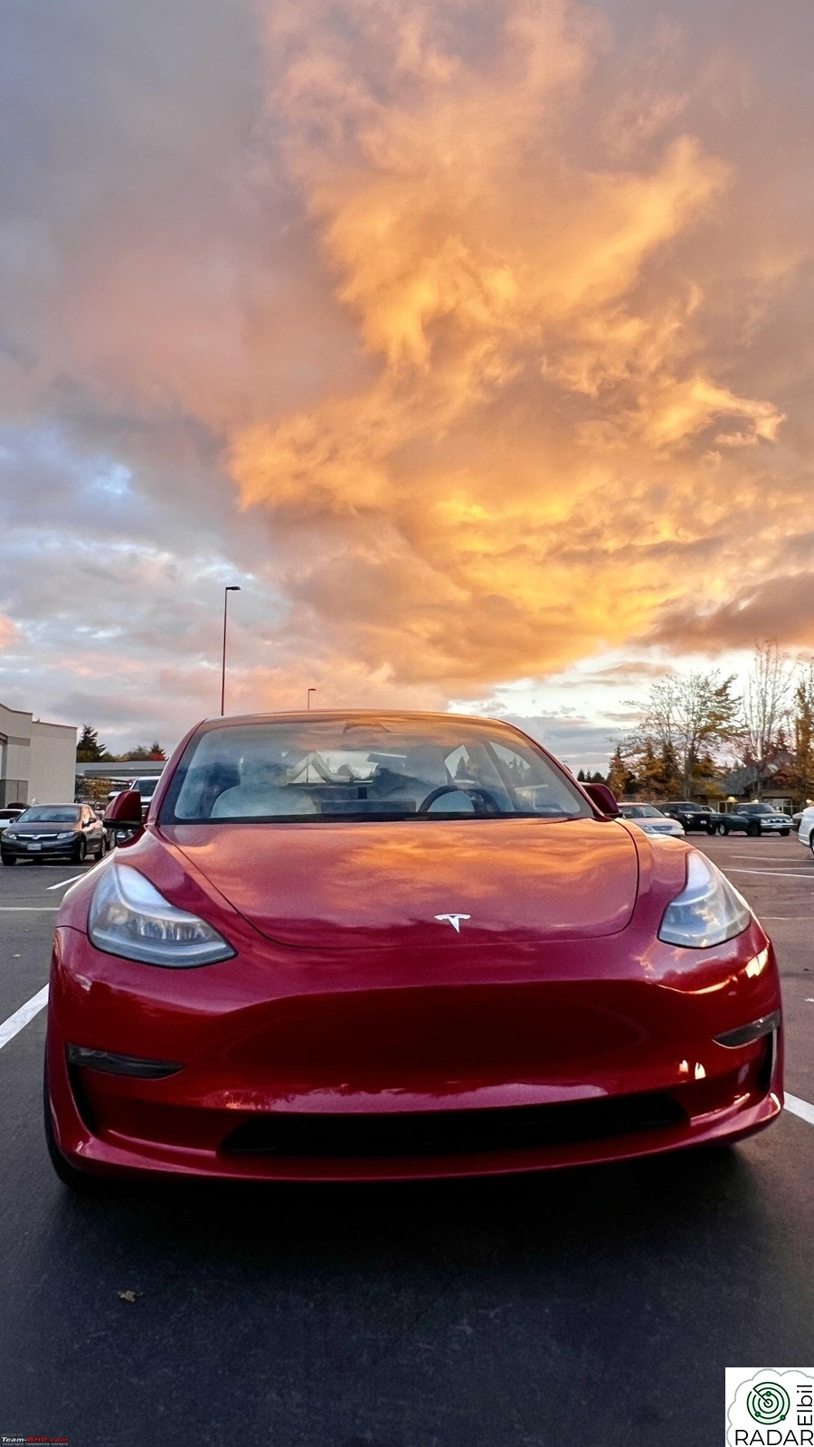 TESLA Model 3 Standard Range Plus RWD/490 km Rekkevidde/Autopilot.